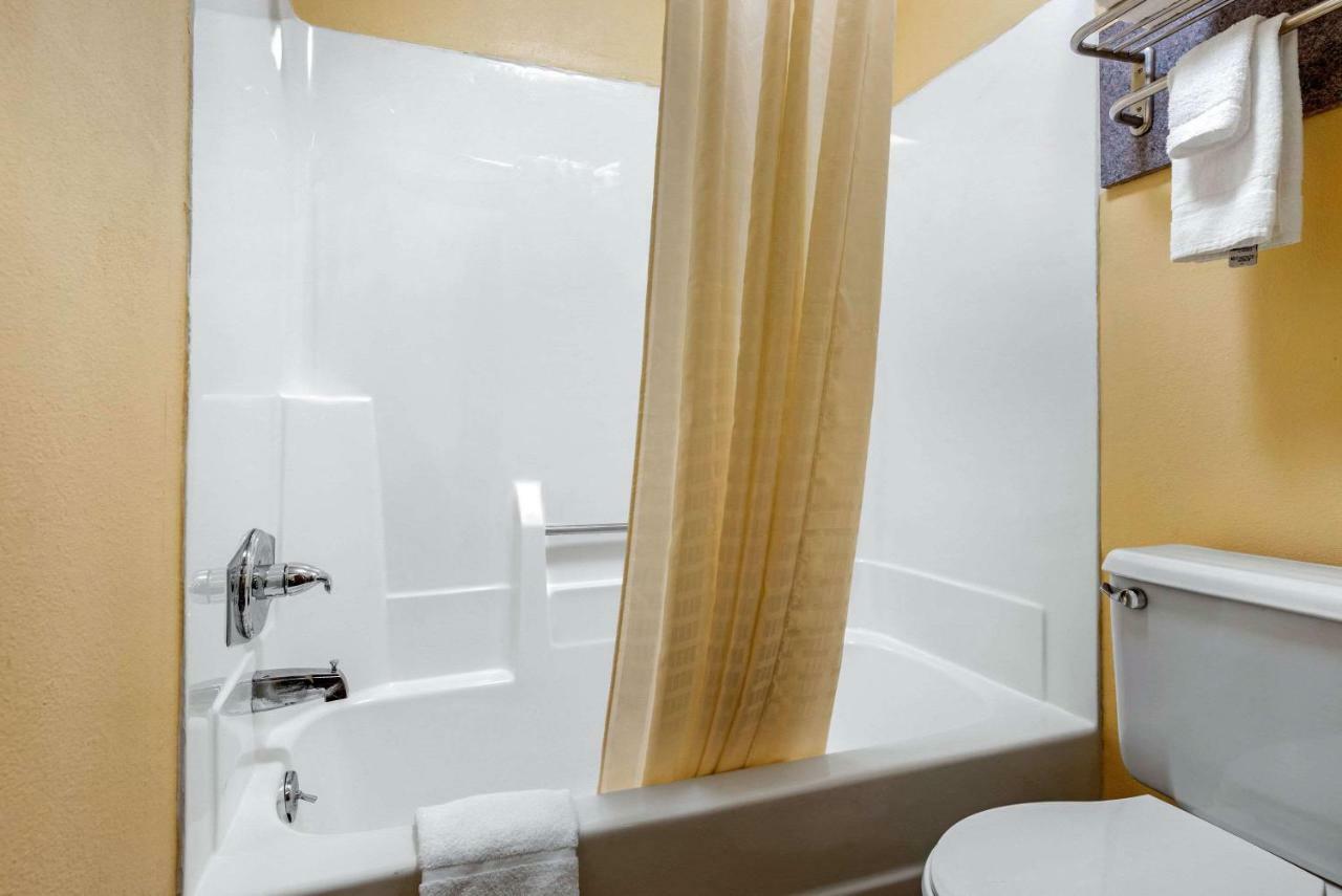 Econo Lodge Lexington Luaran gambar